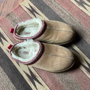Ugg Tazz platform clogs